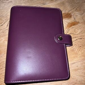 Purple Wedding Planner